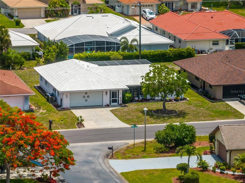 For Sale: $347,700 (3 beds, 2 baths, 1664 Square Feet)