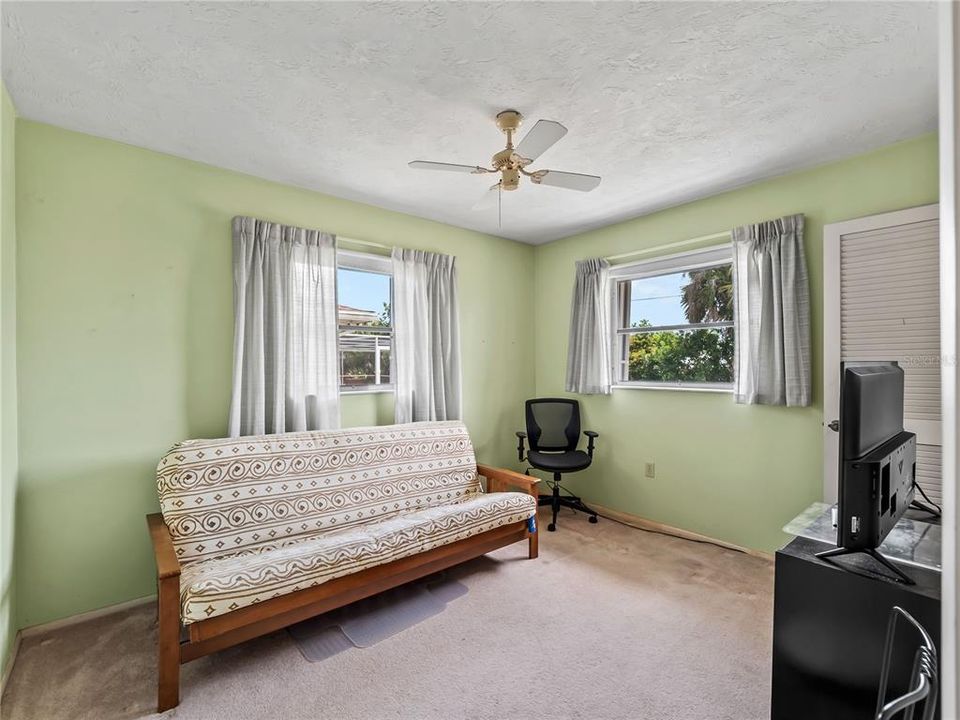 For Sale: $347,700 (3 beds, 2 baths, 1664 Square Feet)