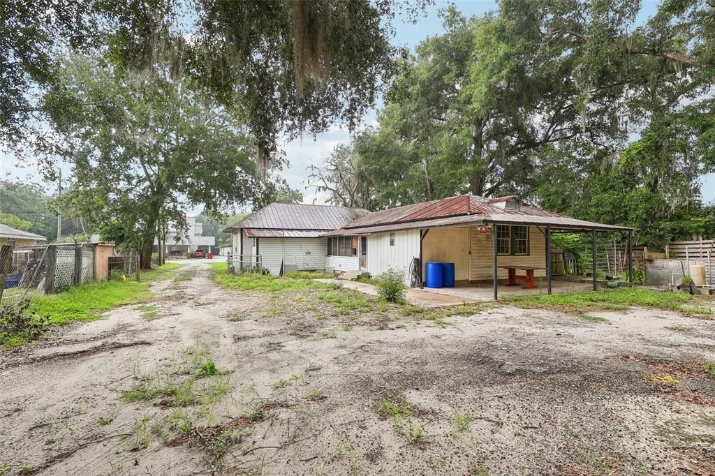 For Sale: $115,000 (4 beds, 2 baths, 1408 Square Feet)