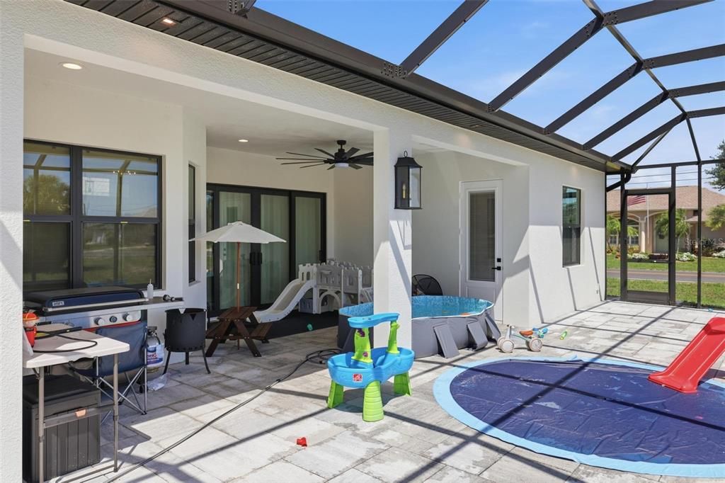For Sale: $799,000 (4 beds, 2 baths, 2242 Square Feet)
