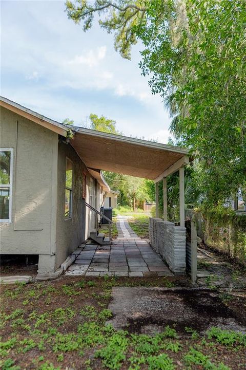 For Sale: $315,000 (4 beds, 2 baths, 1272 Square Feet)