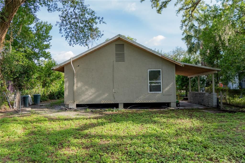 For Sale: $315,000 (4 beds, 2 baths, 1272 Square Feet)