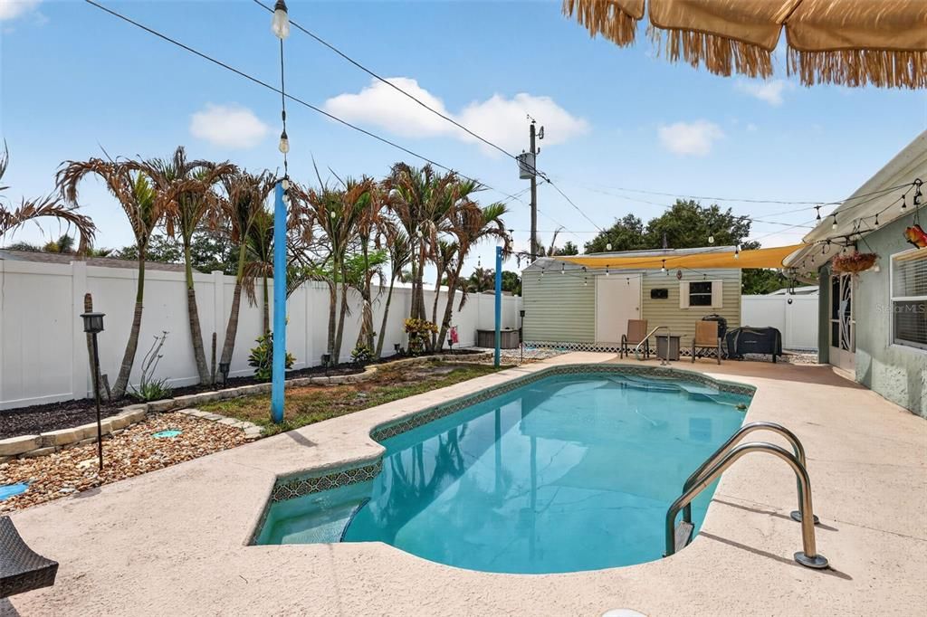 For Sale: $369,900 (3 beds, 2 baths, 1556 Square Feet)