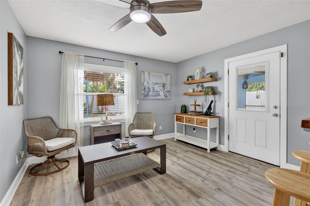 For Sale: $369,900 (3 beds, 2 baths, 1556 Square Feet)