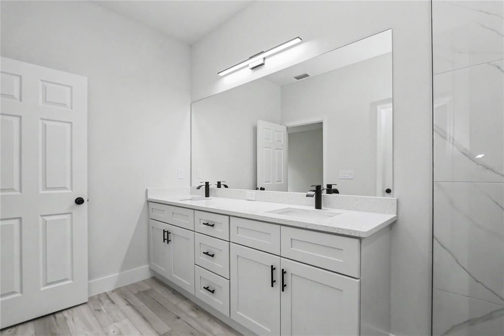 For Sale: $267,900 (3 beds, 2 baths, 1529 Square Feet)