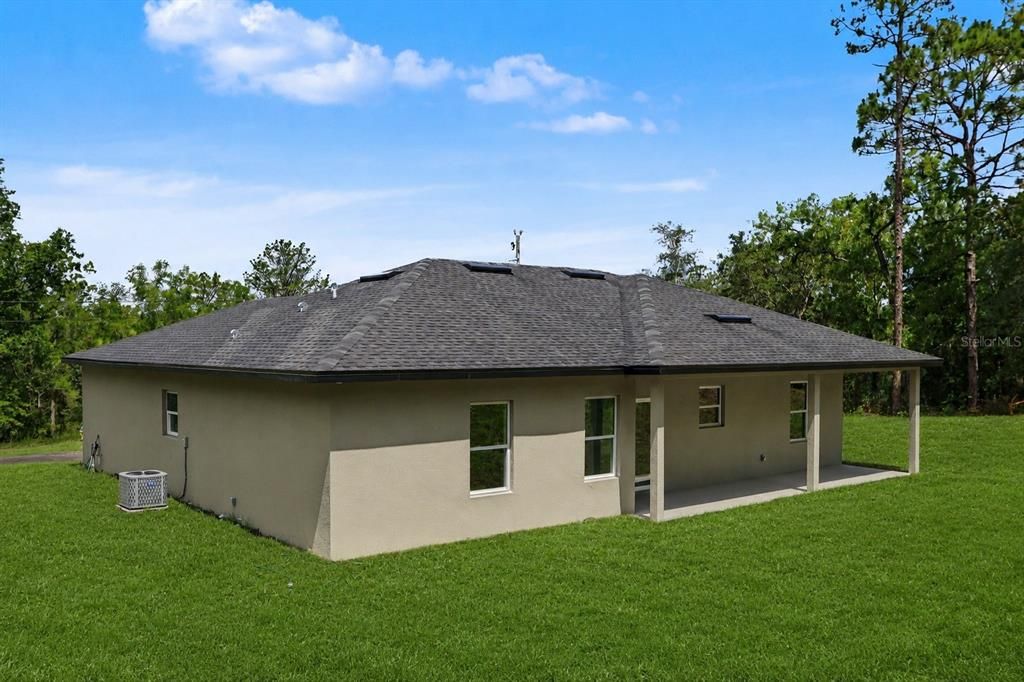 For Sale: $267,900 (3 beds, 2 baths, 1529 Square Feet)