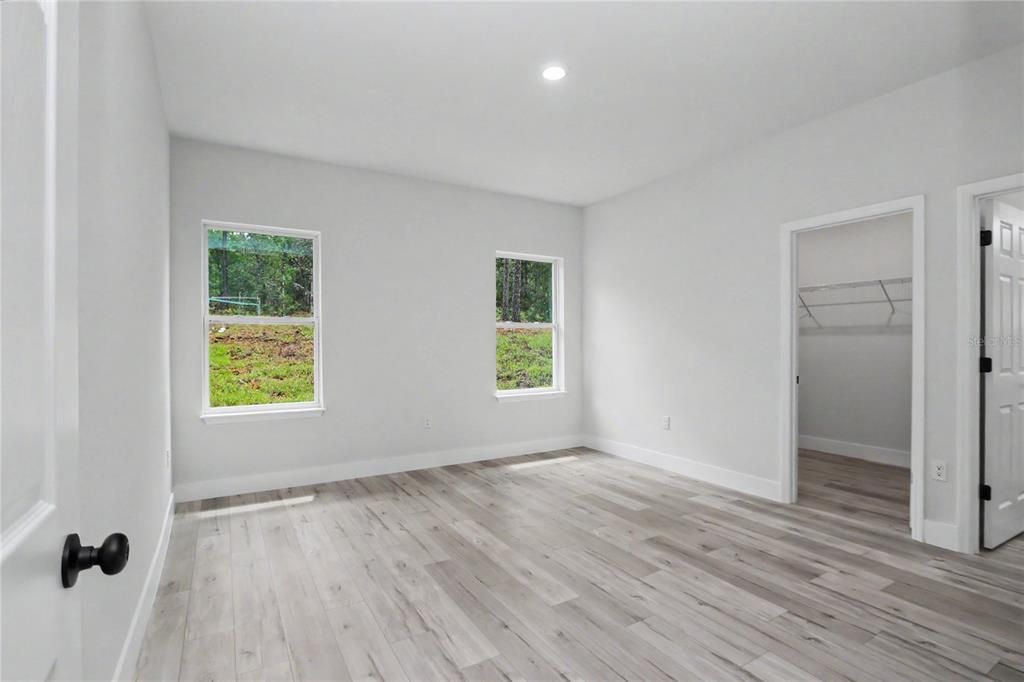For Sale: $267,900 (3 beds, 2 baths, 1529 Square Feet)