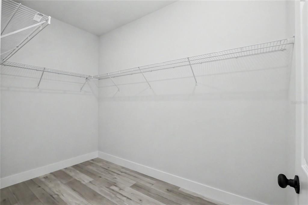 For Sale: $267,900 (3 beds, 2 baths, 1529 Square Feet)