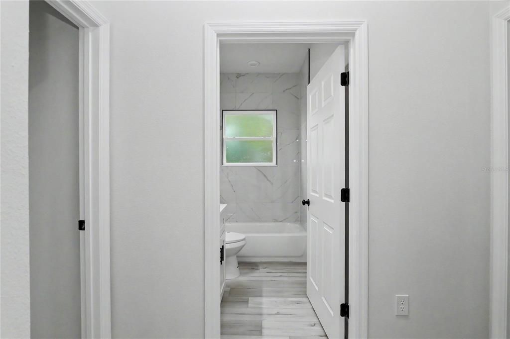 For Sale: $267,900 (3 beds, 2 baths, 1529 Square Feet)