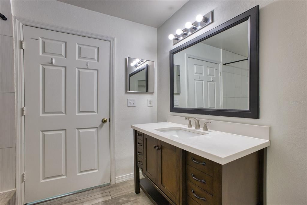 For Sale: $240,000 (3 beds, 2 baths, 1435 Square Feet)