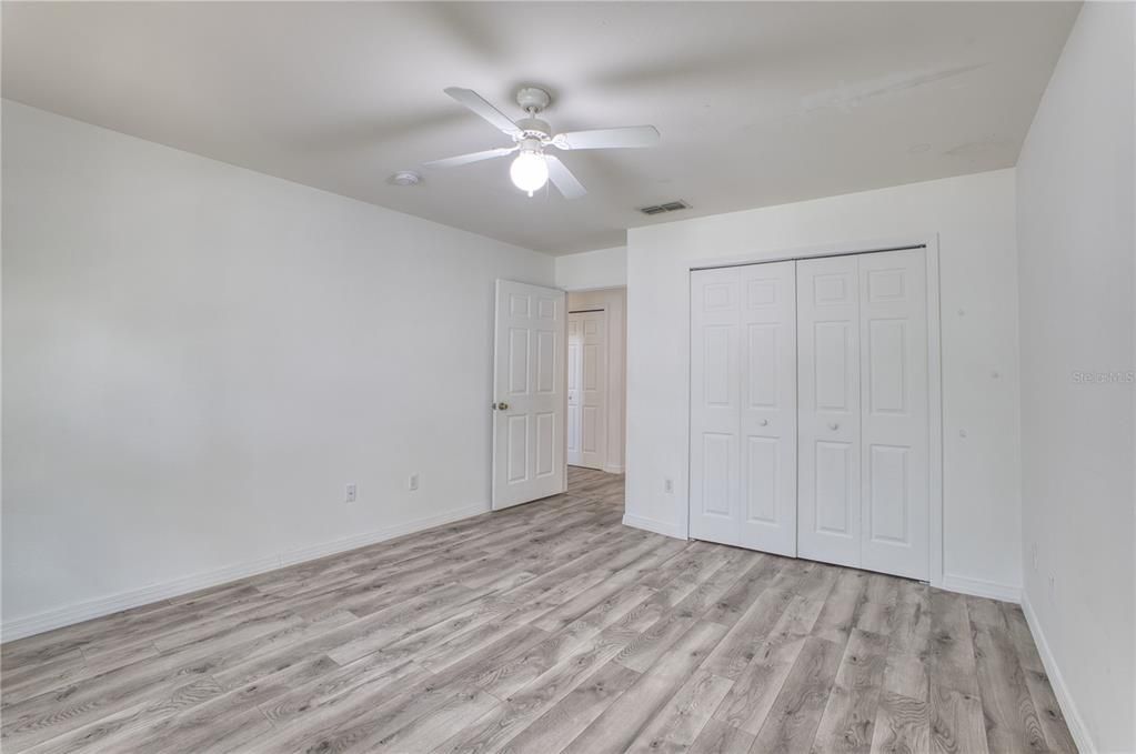 For Sale: $240,000 (3 beds, 2 baths, 1435 Square Feet)