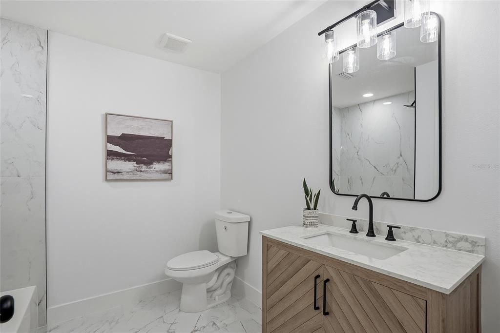Active With Contract: $449,900 (3 beds, 2 baths, 1486 Square Feet)