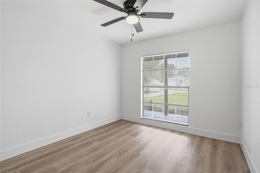 Active With Contract: $449,900 (3 beds, 2 baths, 1486 Square Feet)