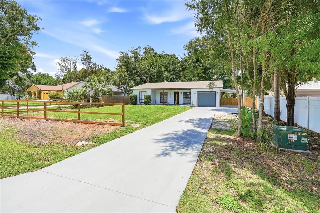 Active With Contract: $449,900 (3 beds, 2 baths, 1486 Square Feet)