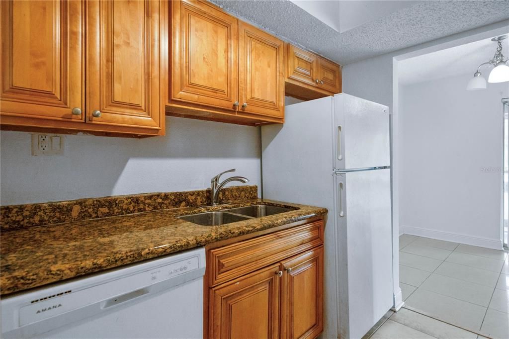 For Sale: $149,000 (3 beds, 2 baths, 1270 Square Feet)