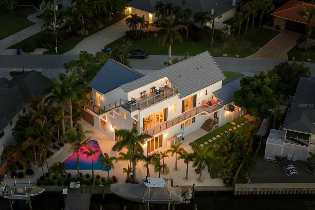 For Sale: $4,495,000 (4 beds, 4 baths, 3451 Square Feet)