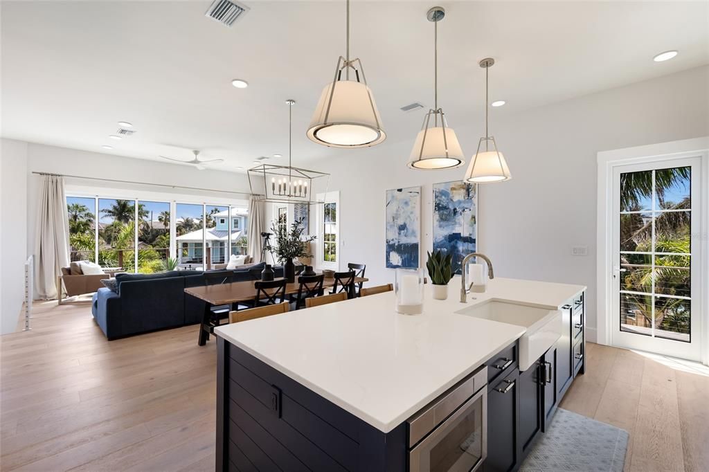 For Sale: $4,495,000 (4 beds, 4 baths, 3451 Square Feet)