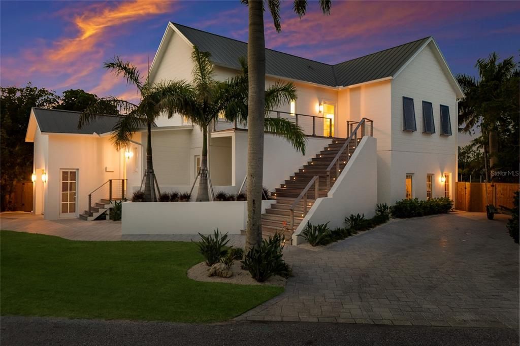 For Sale: $4,495,000 (4 beds, 4 baths, 3451 Square Feet)