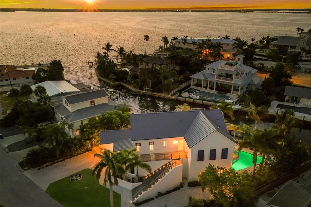 For Sale: $4,495,000 (4 beds, 4 baths, 3451 Square Feet)