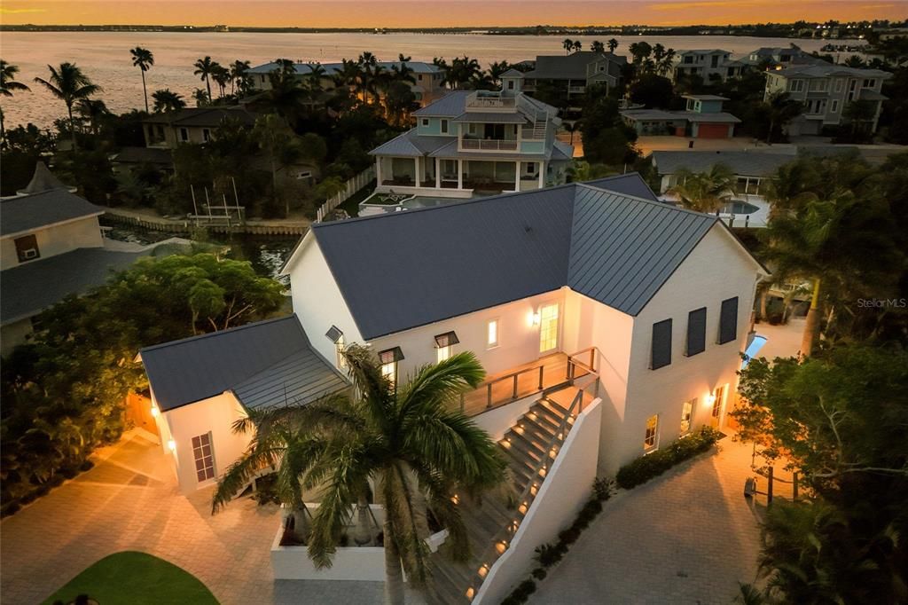 For Sale: $4,495,000 (4 beds, 4 baths, 3451 Square Feet)