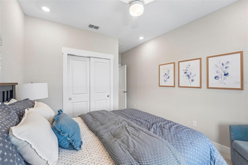 En Venta: $356,516 (3 camas, 2 baños, 1541 Pies cuadrados)