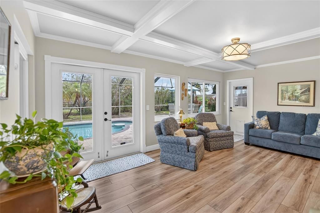 For Sale: $469,000 (2 beds, 2 baths, 2010 Square Feet)