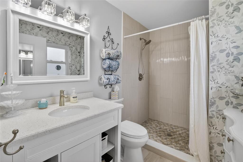 For Sale: $469,000 (2 beds, 2 baths, 2010 Square Feet)