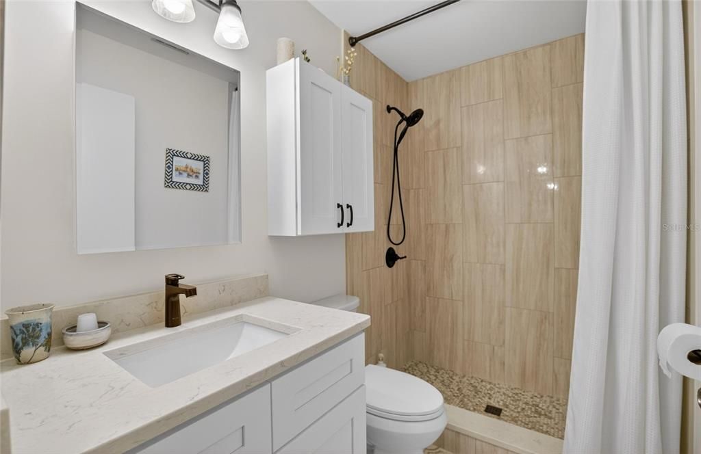 For Sale: $469,000 (2 beds, 2 baths, 2010 Square Feet)