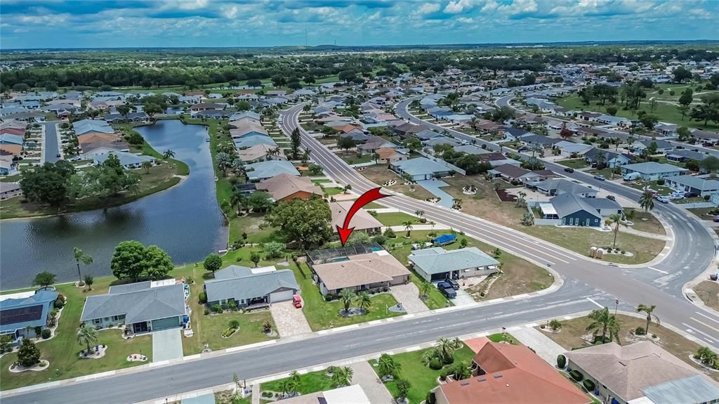 For Sale: $469,000 (2 beds, 2 baths, 2010 Square Feet)