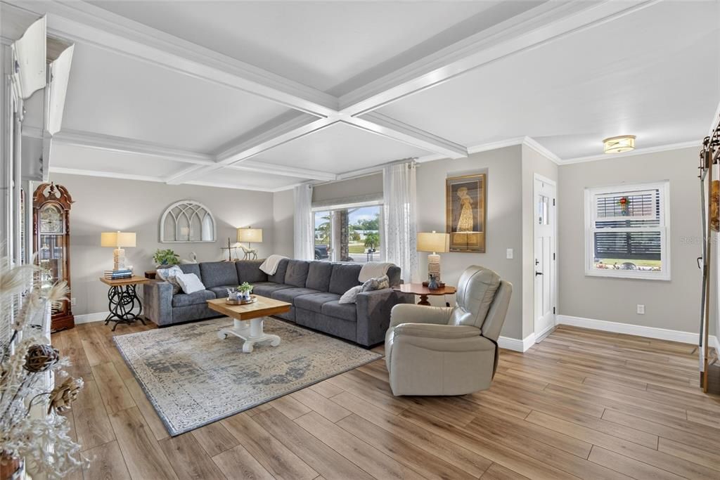 For Sale: $469,000 (2 beds, 2 baths, 2010 Square Feet)