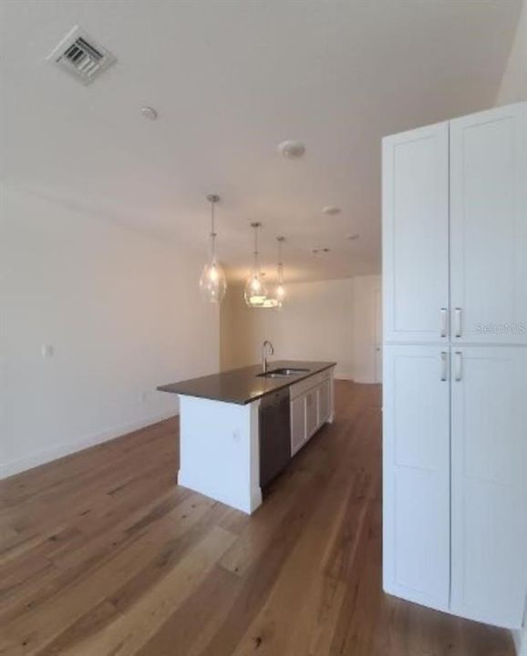 For Rent: $3,750 (2 beds, 2 baths, 1355 Square Feet)