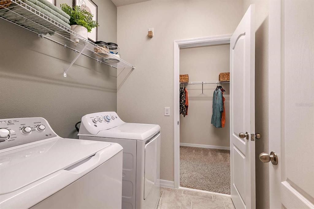 For Rent: $2,650 (3 beds, 2 baths, 1807 Square Feet)