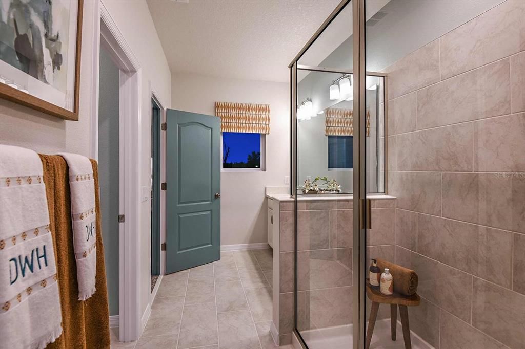 For Rent: $2,650 (3 beds, 2 baths, 1807 Square Feet)