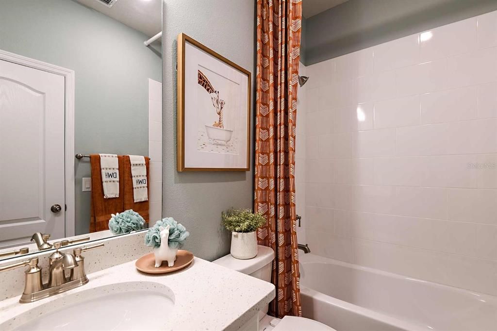 For Rent: $2,650 (3 beds, 2 baths, 1807 Square Feet)