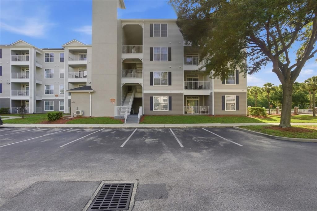 For Sale: $249,900 (2 beds, 2 baths, 1062 Square Feet)
