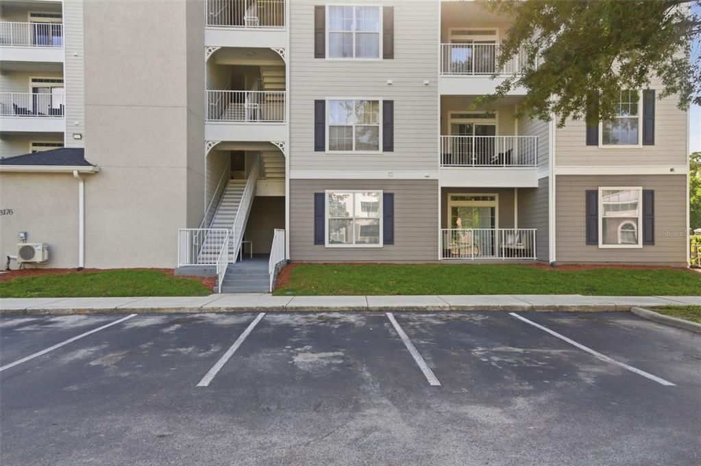 For Sale: $249,900 (2 beds, 2 baths, 1062 Square Feet)