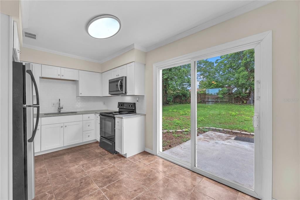 For Sale: $378,000 (4 beds, 2 baths, 1512 Square Feet)