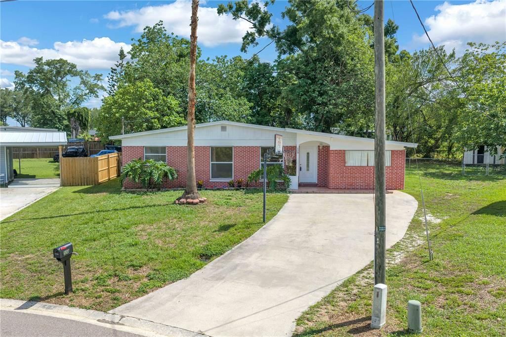 For Sale: $378,000 (4 beds, 2 baths, 1512 Square Feet)