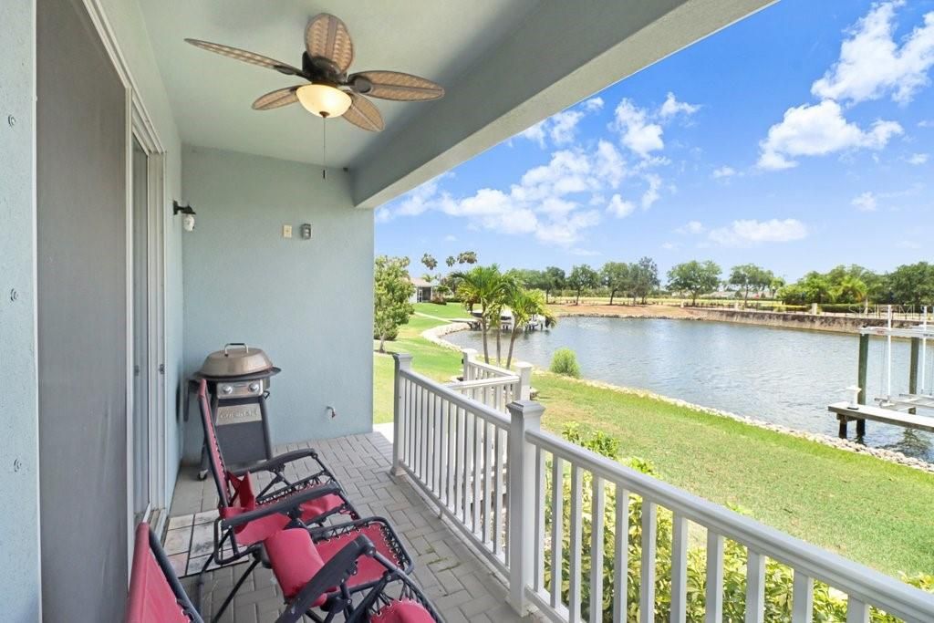 For Sale: $720,000 (3 beds, 3 baths, 2462 Square Feet)