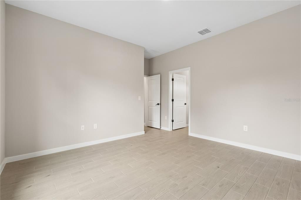 For Sale: $279,900 (3 beds, 2 baths, 1312 Square Feet)
