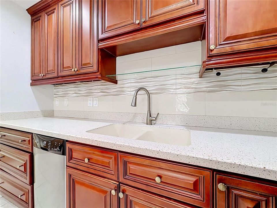 For Sale: $389,000 (3 beds, 2 baths, 2461 Square Feet)