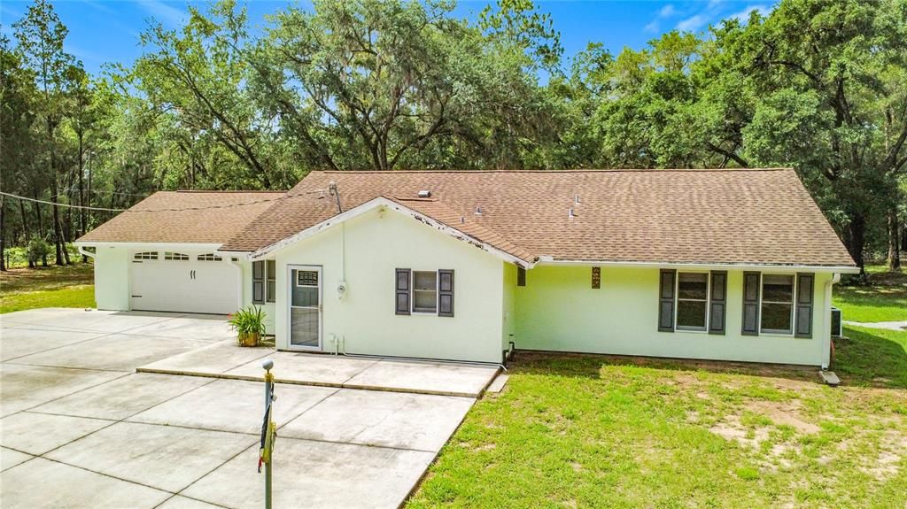 For Sale: $389,000 (3 beds, 2 baths, 2461 Square Feet)