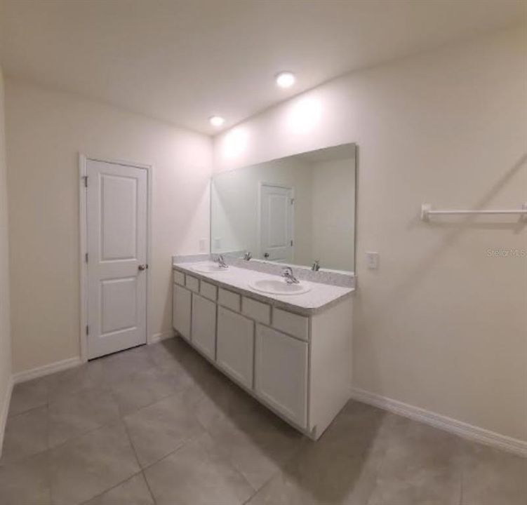En Renta: $2,695 (4 camas, 2 baños, 2260 Pies cuadrados)