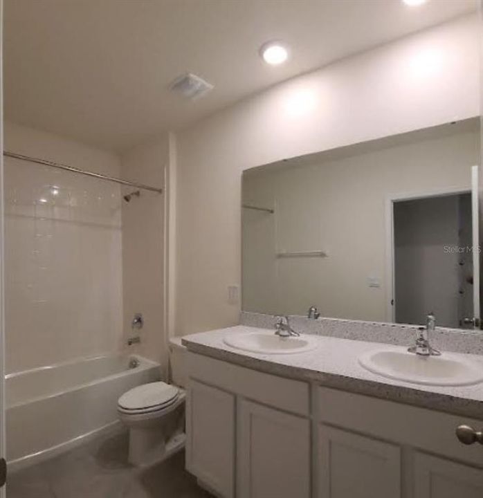 En Renta: $2,695 (4 camas, 2 baños, 2260 Pies cuadrados)