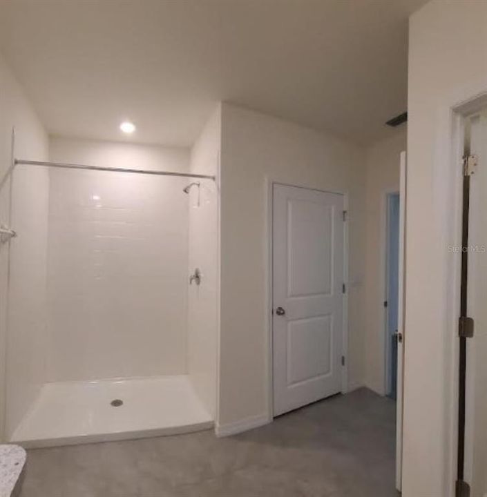 En Renta: $2,695 (4 camas, 2 baños, 2260 Pies cuadrados)