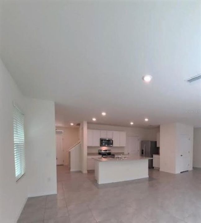 En Renta: $2,695 (4 camas, 2 baños, 2260 Pies cuadrados)
