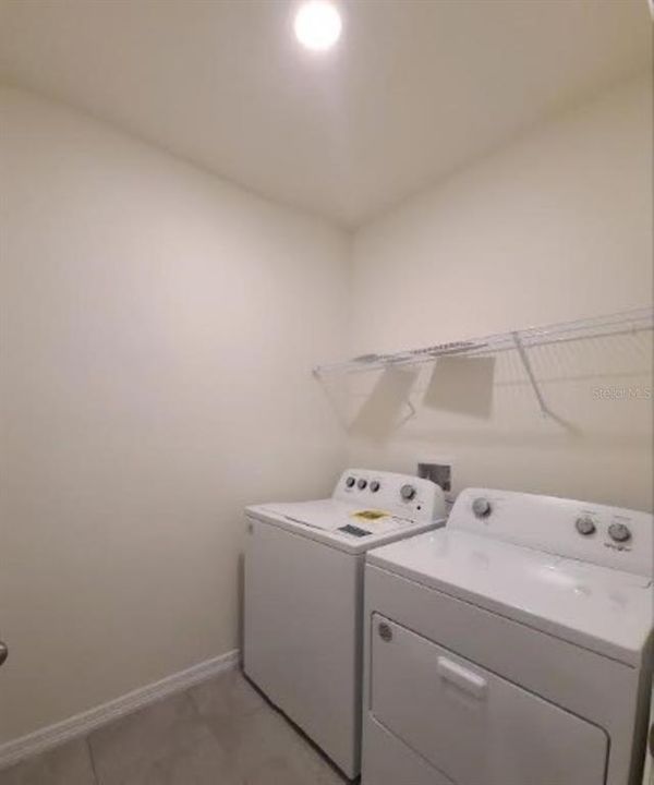 En Renta: $2,695 (4 camas, 2 baños, 2260 Pies cuadrados)