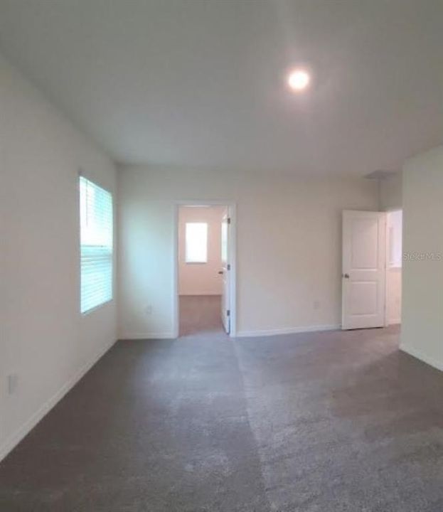 En Renta: $2,695 (4 camas, 2 baños, 2260 Pies cuadrados)