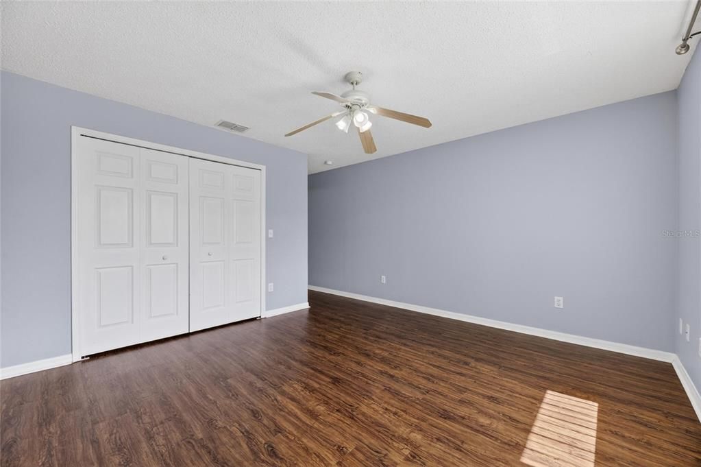 For Sale: $235,000 (2 beds, 2 baths, 1490 Square Feet)