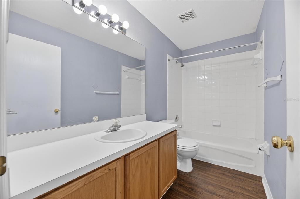 For Sale: $235,000 (2 beds, 2 baths, 1490 Square Feet)